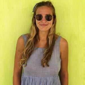 Meet your Posher, Alicia